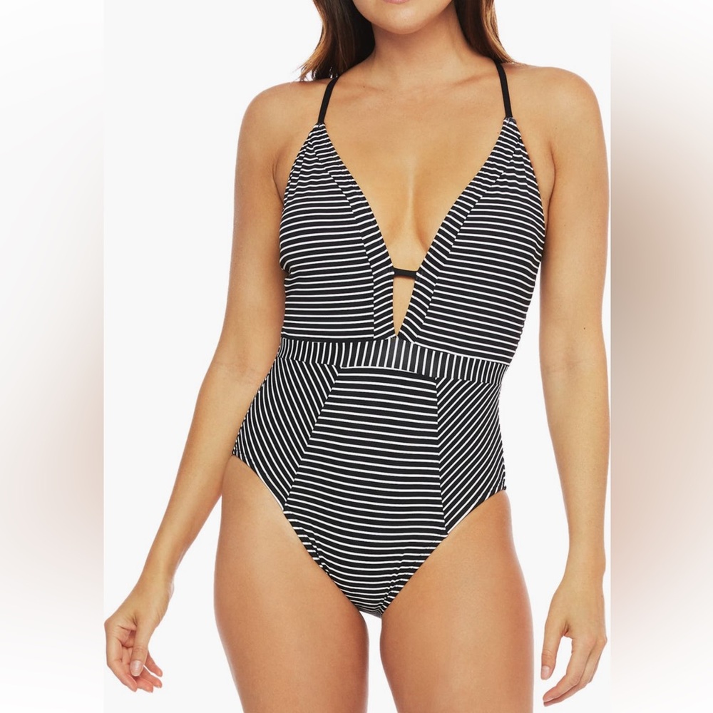 Striped keyhole swimsuit